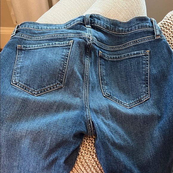 Old Navy ‘Boyfriend Straight’ Distressed Jeans - Picture 4 of 4